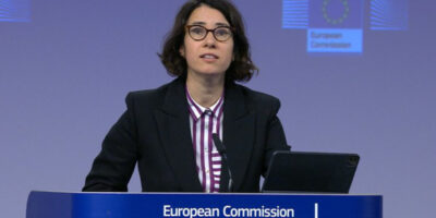 anita hipper Другая SOVA Анита Хиппер, Дэвид О’Салливан, Еврокомиссия, санкции против России