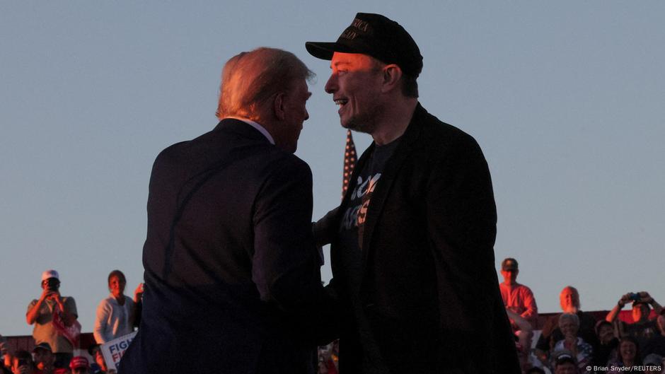 Маск посетил новогоднюю гала-вечеринку Трампа 1 71179136 403 Deutsche Welle Илон Маск