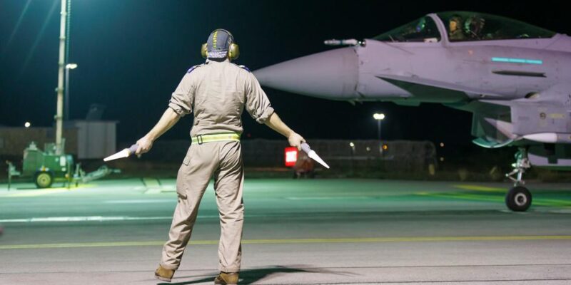 68171643 403 Deutsche Welle Typhoon, истребители Typhoon