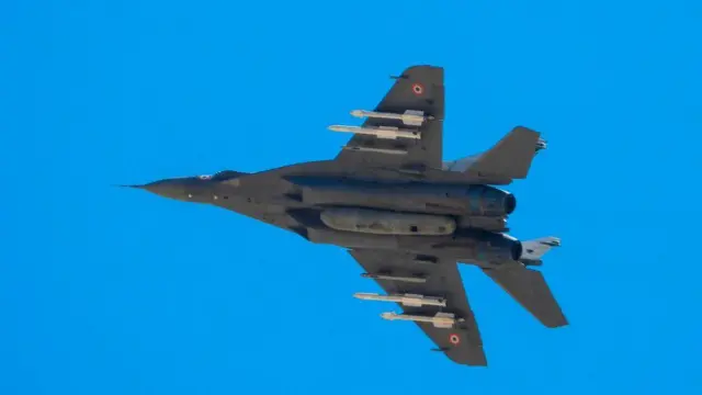 Истребитель военно-воздушных сил Индии в небе, ​​13 сентября 2020 года.