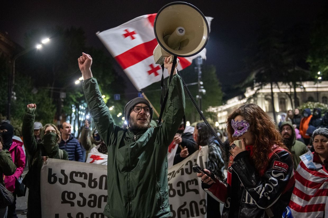 29 04 25 15 новости OC Media, Грузинская мечта, камеры видеонаблюдения, протесты в Грузии