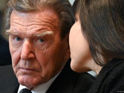 66056679 403 Deutsche Welle Герхард Шредер