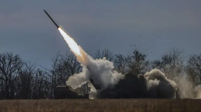 Американская установка HIMARS, стоящая на вооружении ВСУ