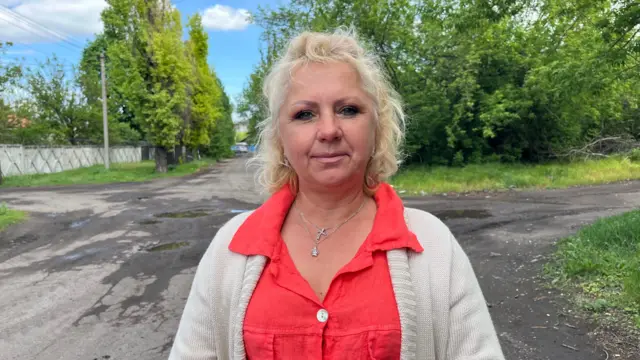 «Перемирия нет»: что говорят украинские солдаты и мирные жители о российском «прекращении огня» 3 Светлана, переехавшая в Доброполье из Покровска, слышит раздающиеся взрывы на окраине города