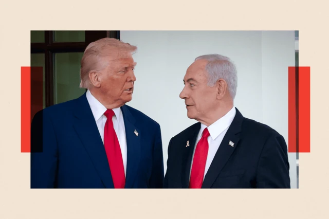 Дональд Трамп приветствует Биньямина Нетаньяху по прибытии в Белый дом 7 апреля 2025 года в Вашингтоне, округ Колумбия.