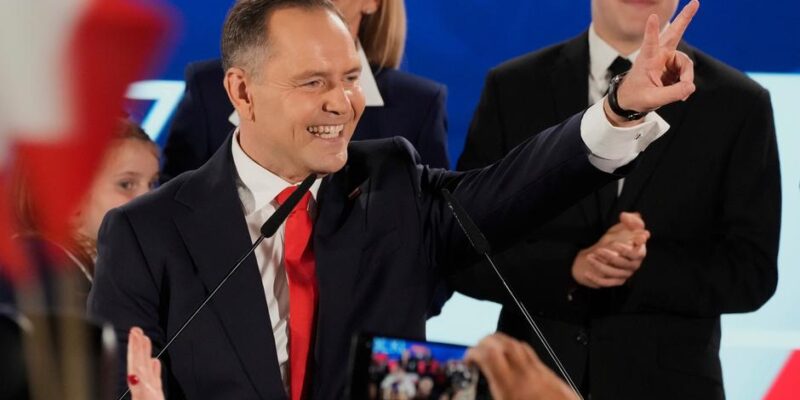 72752741 403 Deutsche Welle Кароль Навроцкий