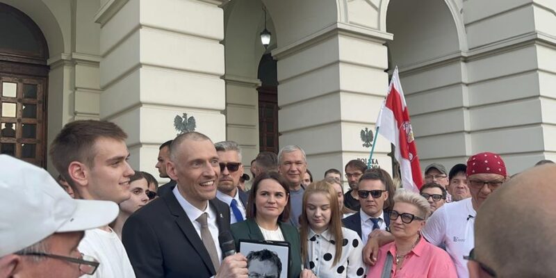73055933 403 Deutsche Welle Сергей Тихановский