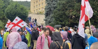 akcia e1750001903179 политика акция протеста в тбилиси, Грузинская мечта, парламентские выборы в Грузии, правительство Грузии
