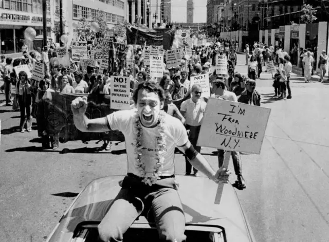 Харви Милк на гей-параде в Сан-Франциско, 23 июня 1978 года