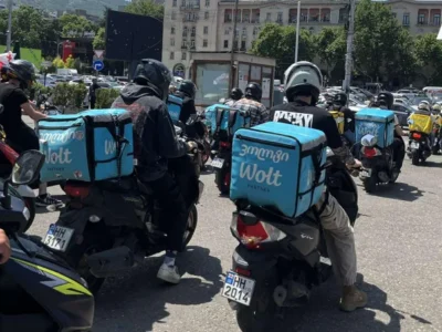 kurierebi новости Glovo, Wolt, курьер