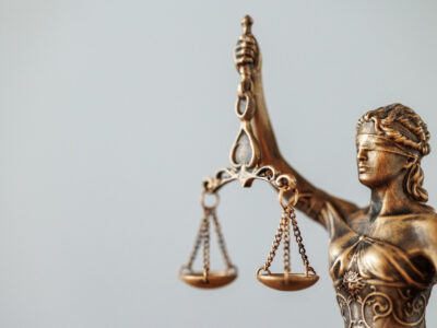 the symbol of justice and justice is a statuette o 2025 02 22 19 01 33 utc SOVA-блог featured, Грузинская мечта, судебная система Грузии