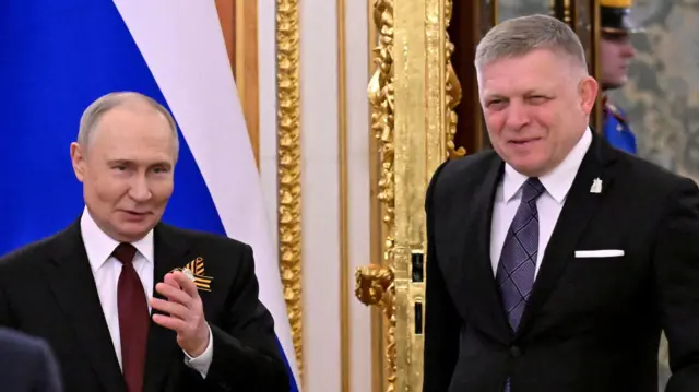 Фицо — один из двух главных поклонников Путина в Европе. Орбан — второй