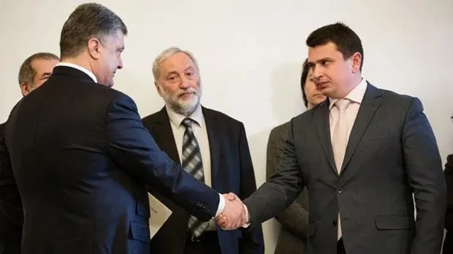 Порошенко и Сытник