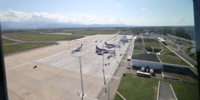 aeroport polosa политика взлетно-посадочная полоса, Ираклий Кобахидзе, Кутаисский аэропорт, Мариам Квривишвили, Международный аэропорт Кутаиси, Минэкономики, премьер Грузии