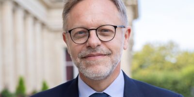 Посол Франции: Грузия - часть усилий по ослаблению военной машины России, но надо быть активнее 3 kurto olivie e1756739128680 новости 20-й пакет санкций, власти Грузии, годовщина войны в Украине, Оливье Курто, порт Кулеви, ПОСОЛ ФРАНЦИИ