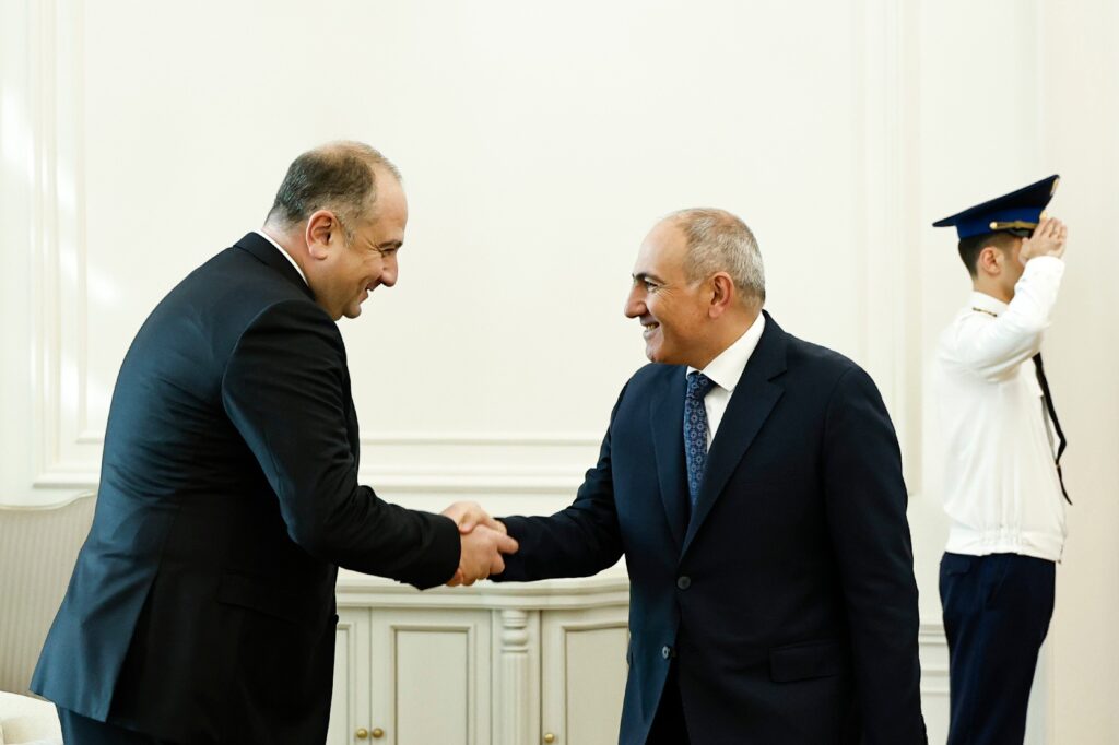 568336992 1223590039800320 1927734856425947362 n новости Глава Минобороны, Грузинская мечта, Грузия-Армения, Ираклий Чиковани, Никол Пашинян, премьер Армении
