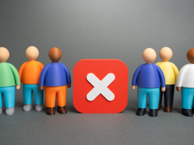 Вычеркнуть оппозицию: как «Грузинская мечта» запрещает конкурентов 8 a group of people and a sign of disagreement refu 2025 10 28 17 45 59 utc общество «Коалиция за перемены», featured, Грузинская мечта, Единое Национальное Движение, Лело