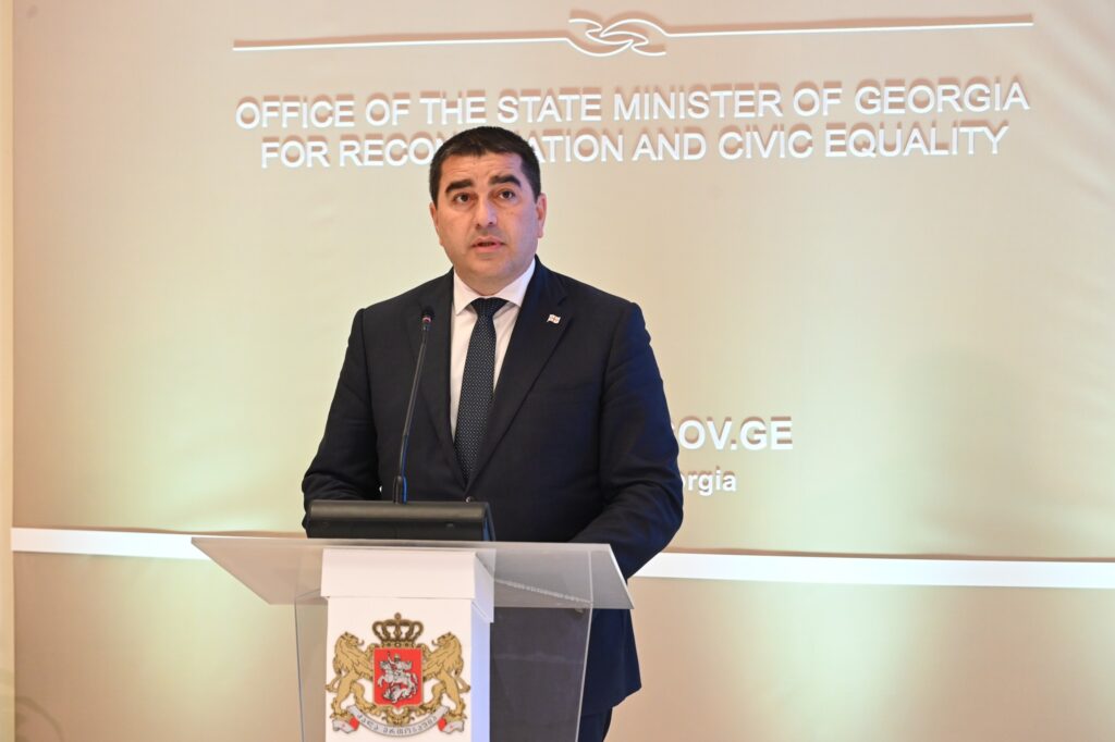 Спикер: шведский депутат снова призвал протестующих к Майдану в Грузии 1 papuashvili shallllva новости Грузинская мечта, грузинский майдан, Грузия-ЕС, Грузия-Швеция, Спикер парламента, Шалва Папуашвили, Эрик Оттосон