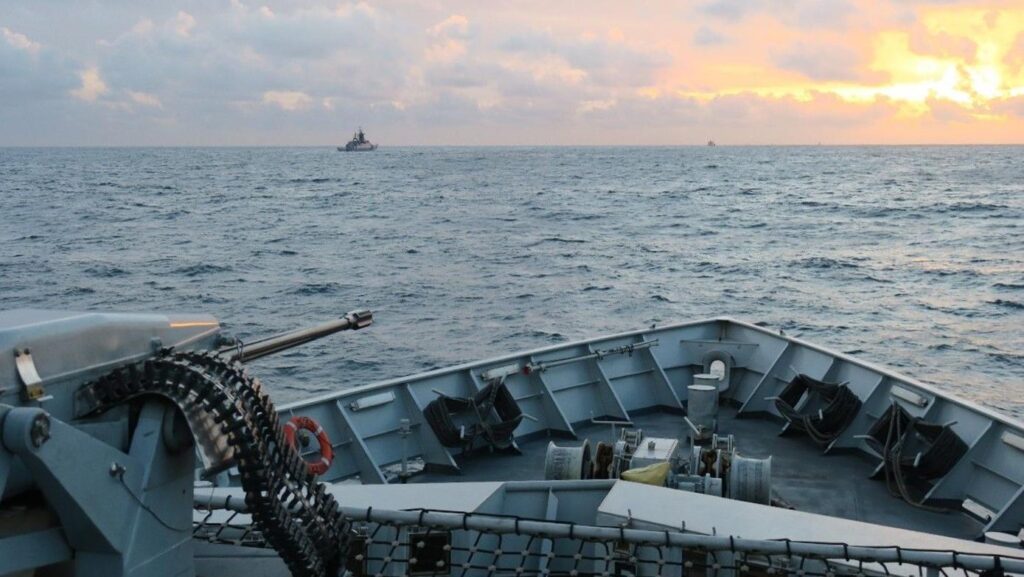 «Стойкий» снова в Ла-Манше. Британский ВМФ перехватил еще два российских корабля 1 1dce3220 c929 11f0 a6fa 73752061276d.jpg Новости BBC "Стойкий", Ла-Манш