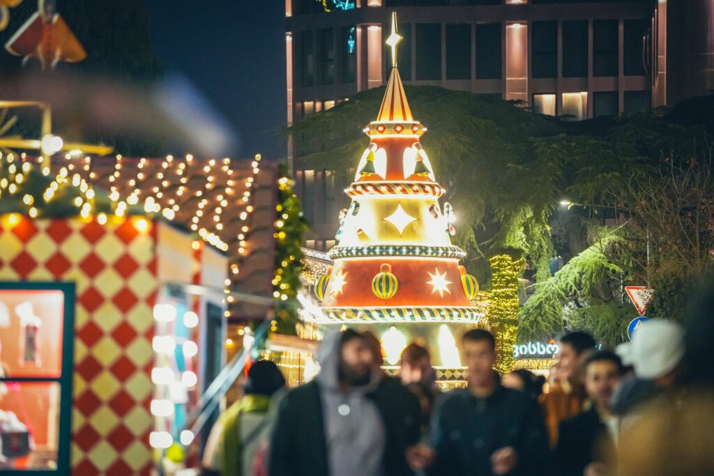 481227864 1201986154630542 7475859950389100091 n новости Грузинская мечта, новогодняя елка, площадь Республики