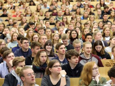 56656320 403.jpg Deutsche Welle студенты