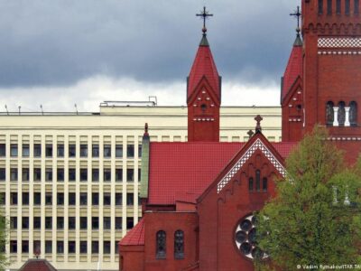 Лукашенко помиловал двух католических священников: что известно? 3 63355127 403.jpg Deutsche Welle Александр Лукашенко, священник