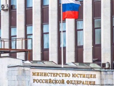 Немецкий портал Correctiv продолжит писать о России, несмотря на статус "нежелательного" 4 63403775 403 1.jpg 1 Deutsche Welle Correctiv