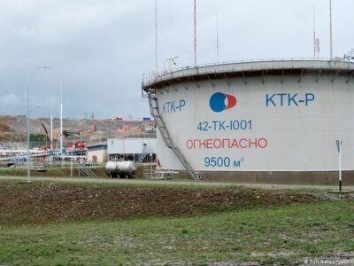 Терминал КТК в Новороссийске остановил отгрузку нефти после атаки дронов 4 66055998 403.jpg Deutsche Welle нефть