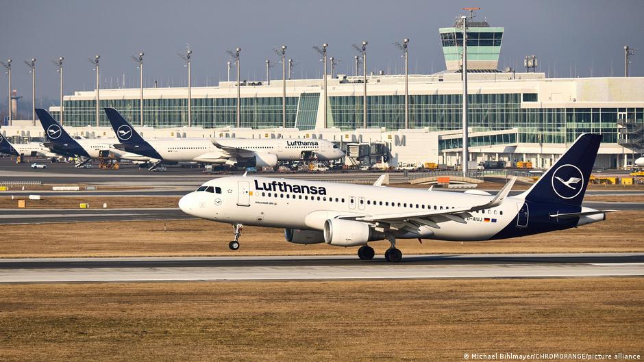 Lufthansa хочет приобрести долю в португальском национальном авиаперевозчике TAP 1 71729759 403.jpg Deutsche Welle Lufthansa