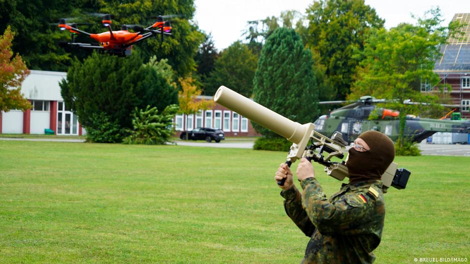 Бундестаг рассмотрит законопроект, разрешающий армии сбивать БПЛА 1 74197538 403.jpg Deutsche Welle БПЛА