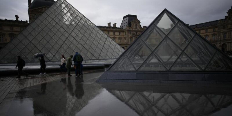 74547567 403.jpg Deutsche Welle дело Лувра