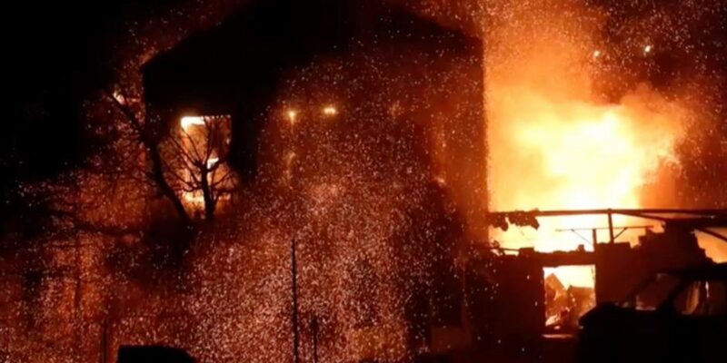 В Днепре в результате российской атаки пострадали 15 человек 1 74786717 403.jpg Deutsche Welle война в Украине, Днепр