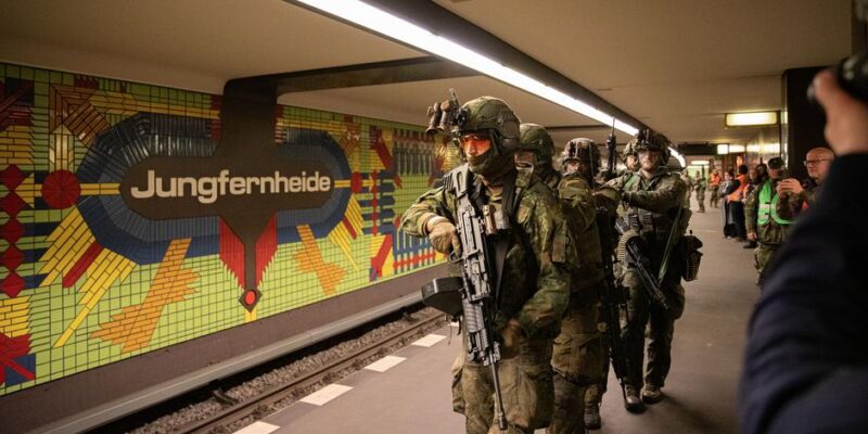 74800027 403.jpg Deutsche Welle военные учения