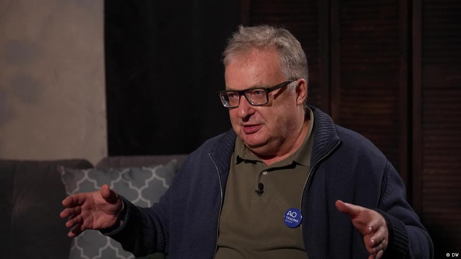 "Люди не должны умирать". Хирург Волна о войне в Украине 1 74823838 403.jpg Deutsche Welle Андрей Волна, Хирург