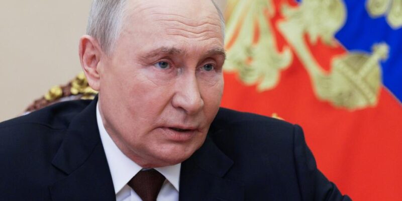 Путин потребовал убеждать иностранцев, что Россия - это "демократия" 1 74844463 403 2.jpg 2 Deutsche Welle Владимир Путин