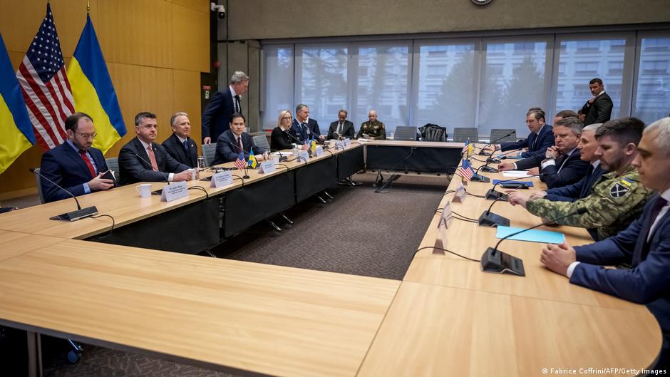 ЕС приветствует прогресс в переговорах о мирном урегулировании в Украине 1 74854532 403.jpg Deutsche Welle Еврокомиссия, мирный план по Украине