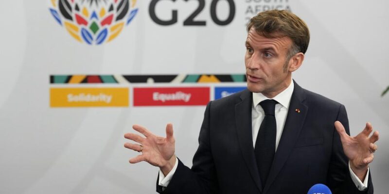 Макрон: Россия не выказывает готовности обсуждать новый мирный план 1 74880417 403.jpg Deutsche Welle Эммануэль Макрон