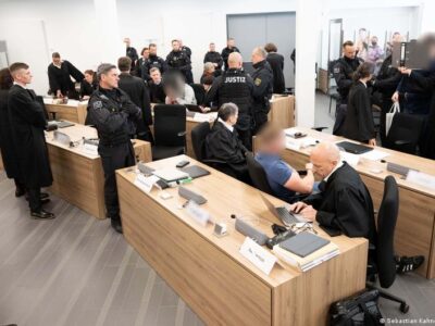 74884774 403.jpg Deutsche Welle Антифа-Восток