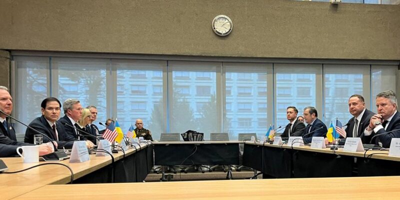 Ермак: Территории Украина не отдаст, обсуждаем лишь разграничение 1 74887926 403.jpg Deutsche Welle Андрей Ермак