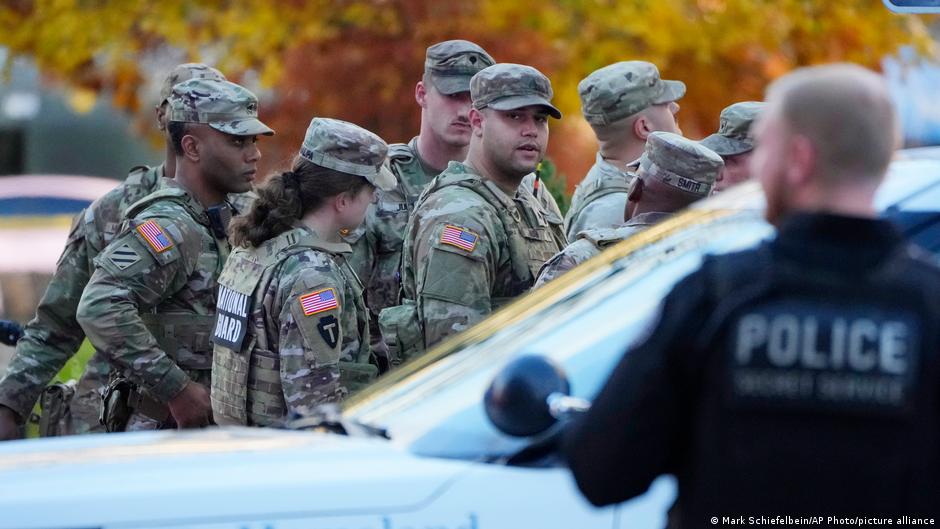 Дональд Трамп: Стрелявший в нацгвардейцев у Белого дома въехал в США из Афганистана 1 74913633 403.jpg Deutsche Welle Дональд Трамп