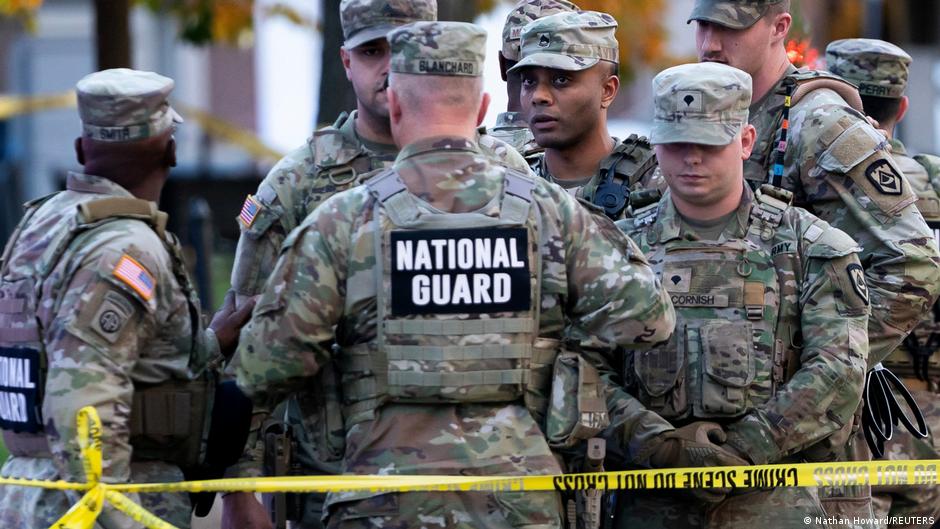 После стрельбы у Белого дома погибла военнослужащая Нацгвардии США 1 74915502 403.jpg Deutsche Welle стрельба