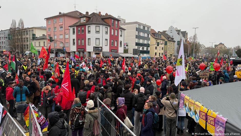 74949171 403.jpg Deutsche Welle АдГ