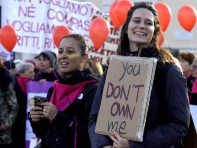 Парламент Италии единогласно признал фемицид уголовным преступлением 3 82d6c450 cac0 11f0 8c06 f5d460985095.jpg Новости BBC фемицид