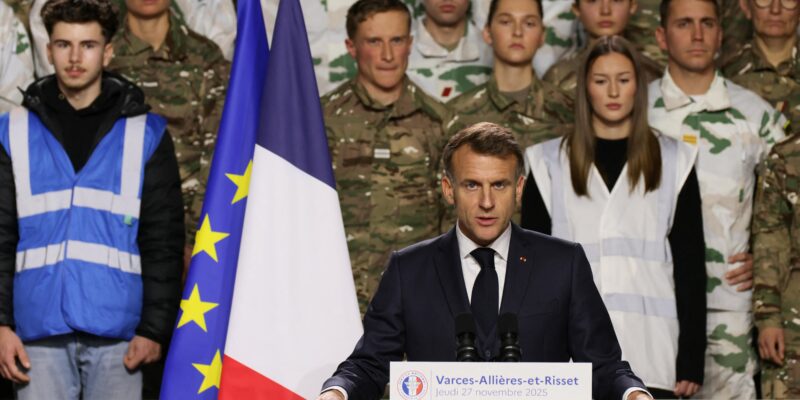 Во Франции вводят воинскую службу в 18-19 лет. В Украину таких солдат отправлять не будут, обещает Макрон 1 f2965b60 cb8e 11f0 8b24 8191145688b1.jpg Новости BBC Эммануэль Макрон