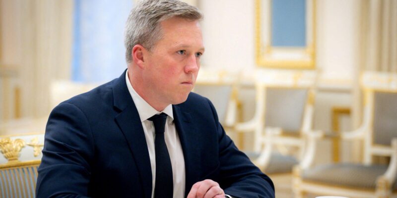 Представитель Трампа Дрисколл обсуждает мирный план в Абу-Даби с Россией и Украиной. Что известно 1 fb6abc70 c9e7 11f0 993d ed000479df42 3.jpg 3 Новости BBC Дэниел Дрисколл