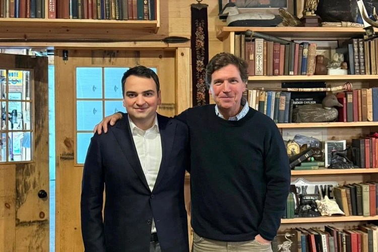 Такер Карлсон усиливает утверждения о «войне Пашиняна против христианства» 1 image новости OC Media, Никол Пашинян, Роберт Амстердам, Такер Карлсон