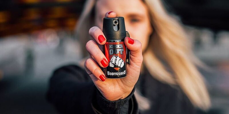 МВД Грузии поясняет, какие санкции ожидают за покупку перцового баллончика не достигшего 18-летия лица 1 perco новости акция протеста, Александр Дарахвелидзе, МВД Грузии, перцовый баллончик