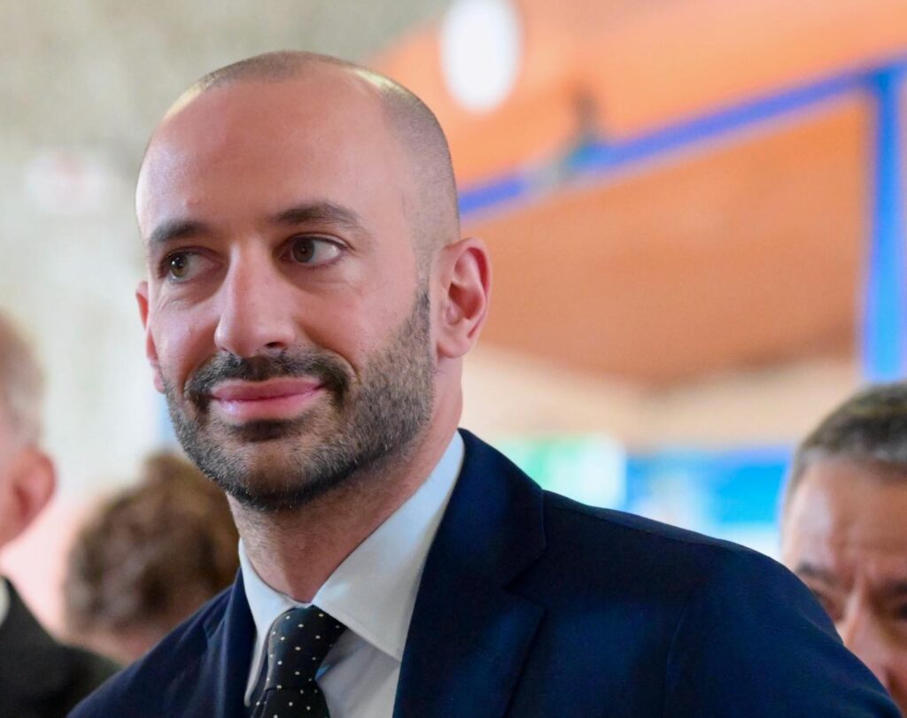 Министр Франции: если "Мечта" не изменит свой курс, процесс интеграции в ЕС будет заморожен 1 xadad xaddad e1763377807901 новости Бенжамен Хаддад, Грузинская мечта, Еврокомиссия, министр Франции по европейским делам