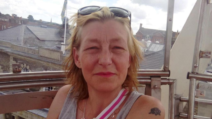 Вывод британского общественного расследования: моральную ответственность за отравление Дон Стёрджесс «Новичком» несет Путин 1 18f92b30 d110 11f0 9fb5 5f3a3703a365.png Новости BBC новичок