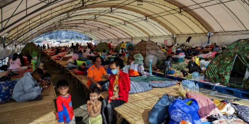 Таиланд и Камбоджа возобновили бои, обвинив друг друга в нарушении перемирия, достигнутого при участии Трампа 1 28c67fa0 d3ee 11f0 8c06 f5d460985095 2.jpg 2 Новости BBC Таиланд-Камбоджа